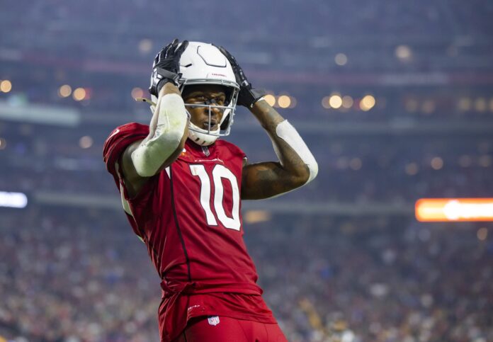 Arizona Cardinals wide receiver DeAndre Hopkins (10) reacts against the Los Angeles Rams at State Farm Stadium.
