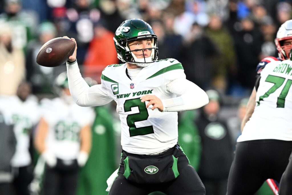 New York Jets QB Depth Chart: Who Will Back Up Aaron Rodgers?