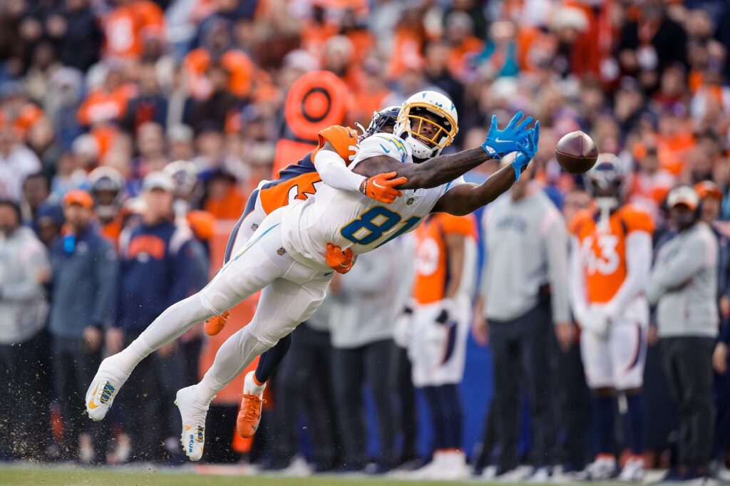 Clemson pro Mike Williams out for Jaguars-Chargers Playoff game, near  future