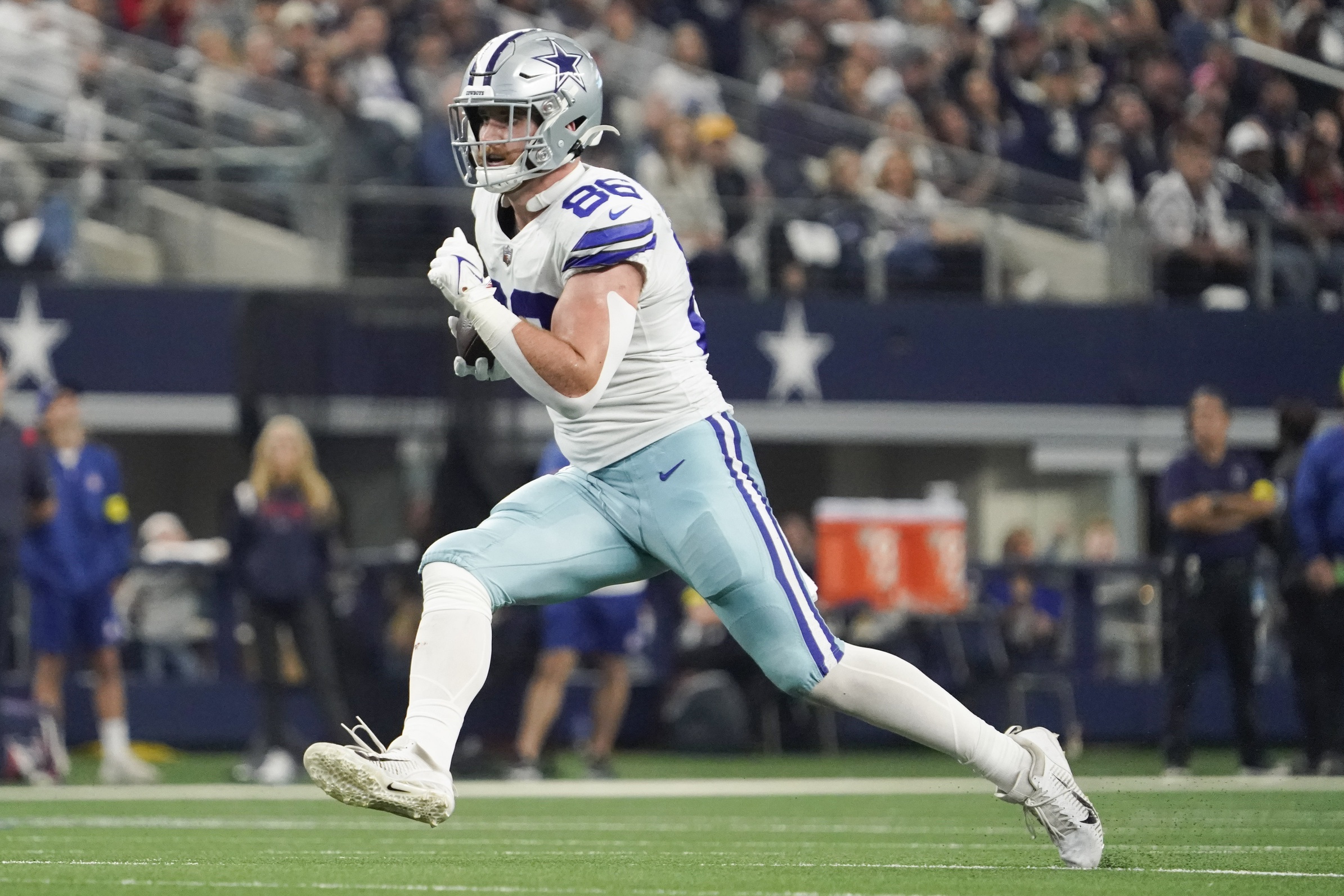 Should Cowboys Sit Dalton Schultz Until He's Healthy?