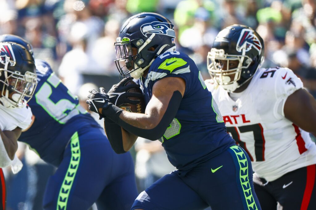 Rashaad Penny Fantasy Outlook: Can He Win the Feature Role and Be a Weekly  Fantasy Football Starter?