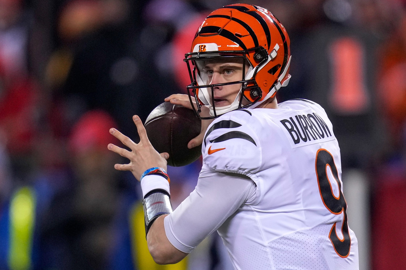 Joe Burrow's dad shares pic of the Bengals QB wearing a Chiefs helmet as a  child