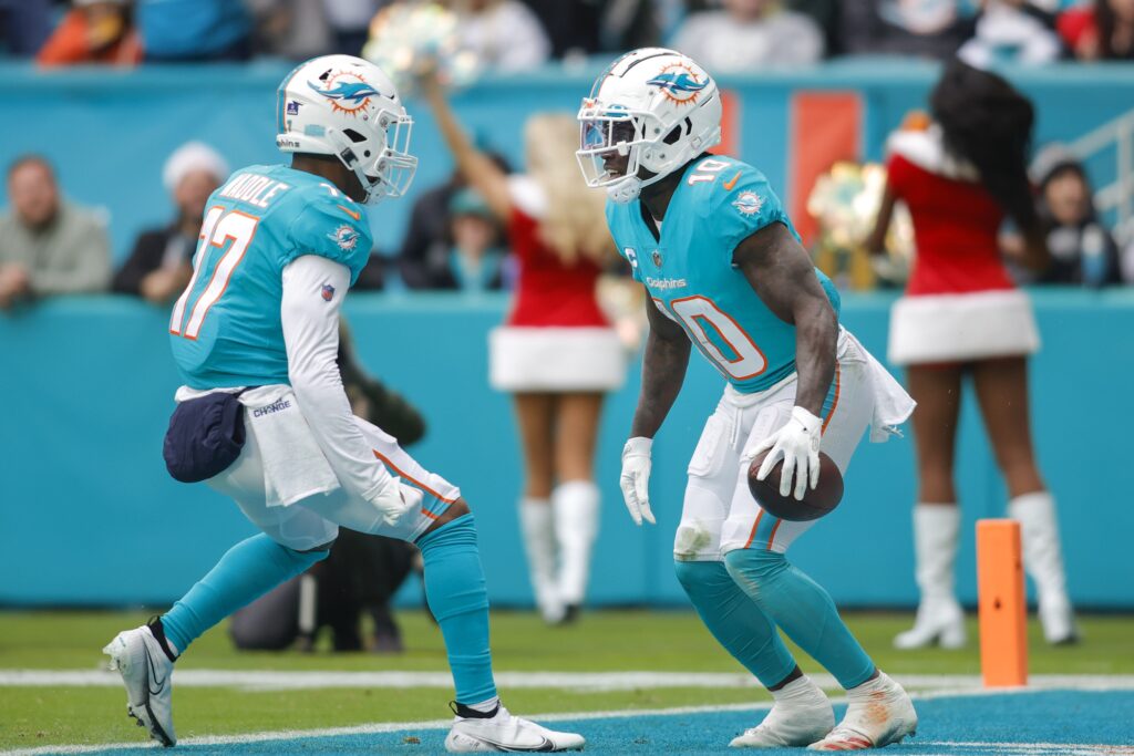 Dolphins' Tyreek Hill, Jaylen Waddle good as advertised as WR combo