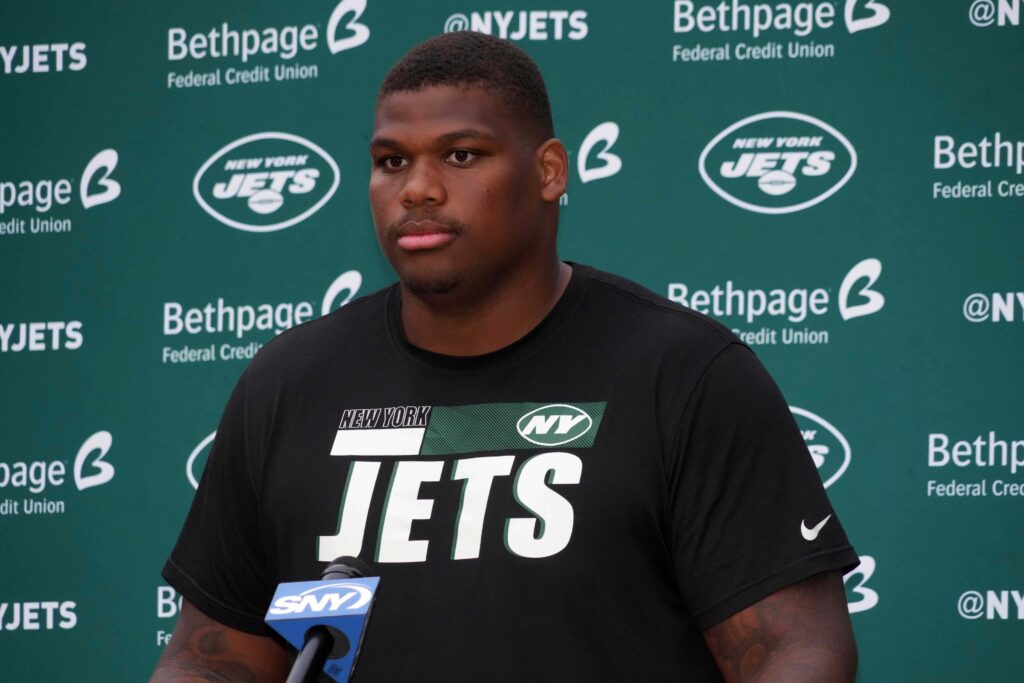 Giants' Dexter Lawrence or Jets' Quinnen Williams? Which elite