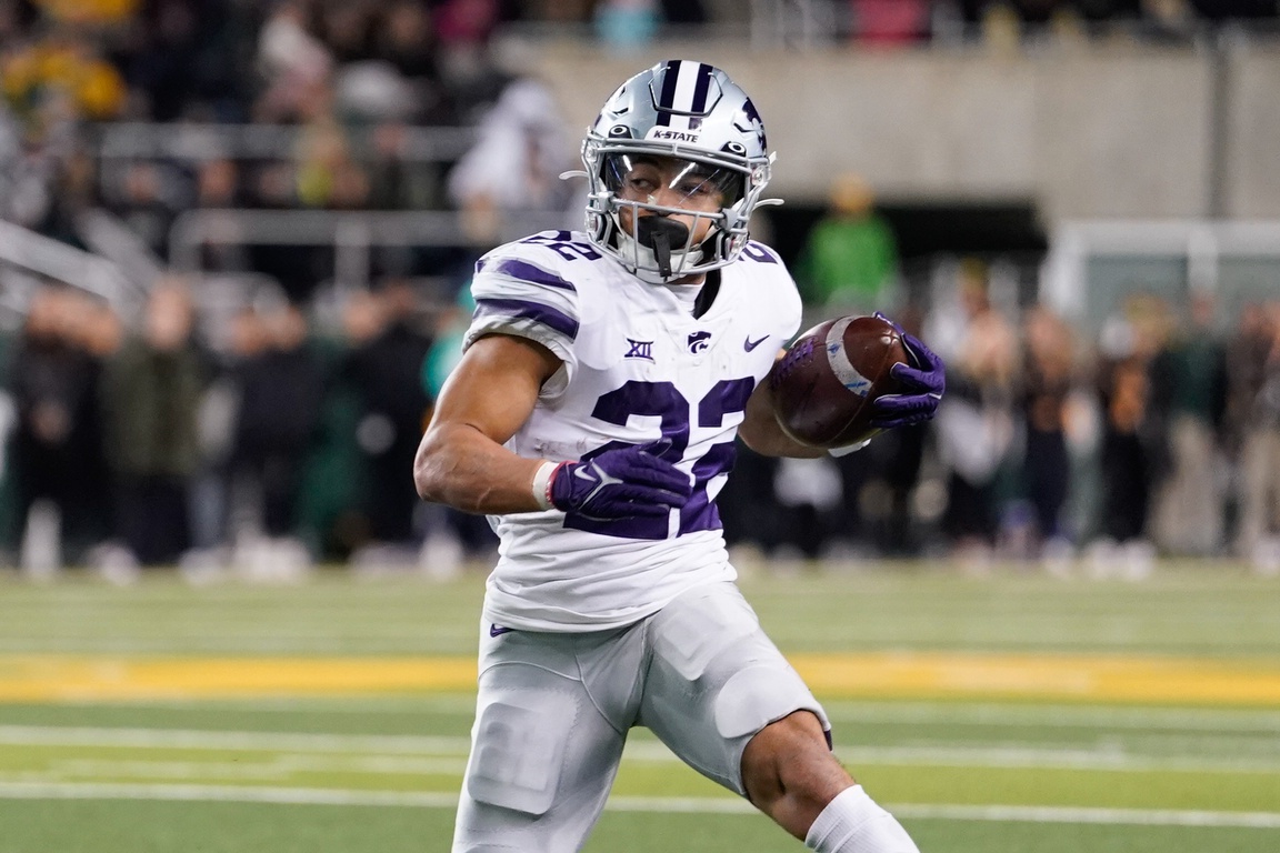 Kansas State must feature Deuce Vaughn. Question is, how and how often