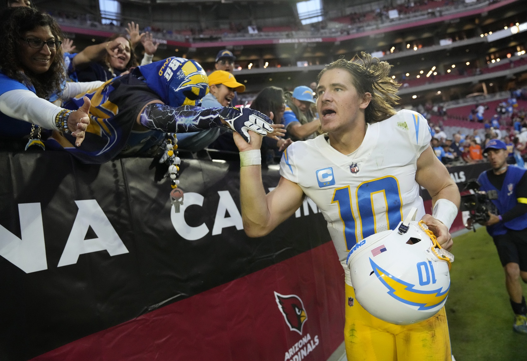 Chargers quarterback Justin Herbert resets market with contract extension:  Report 