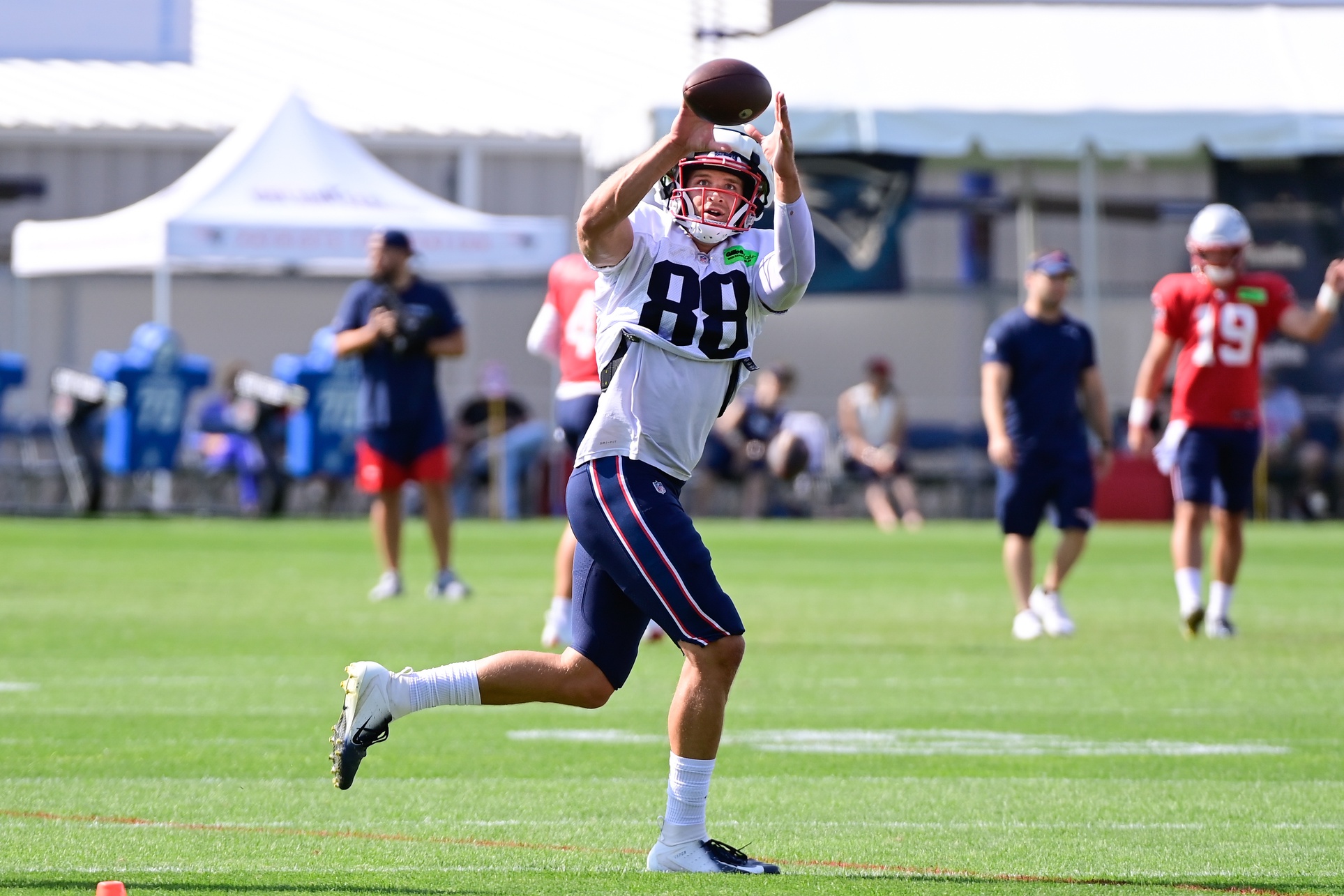 How Patriots plan to use Mike Gesicki's positional versatility in new role  - A to Z Sports