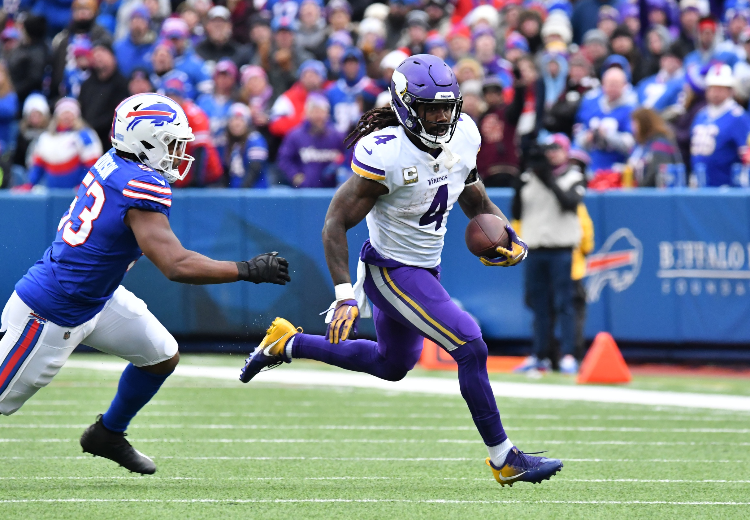 Indianapolis Colts vs. Minnesota Vikings. Fans support on NFL Game