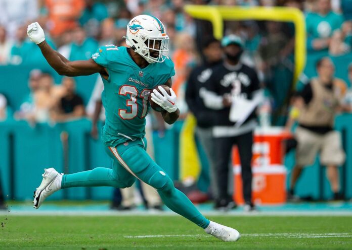 Chase Edmonds or Raheem Mostert? Which Dolphins Running Back Has More  Fantasy Football Value In Week 3