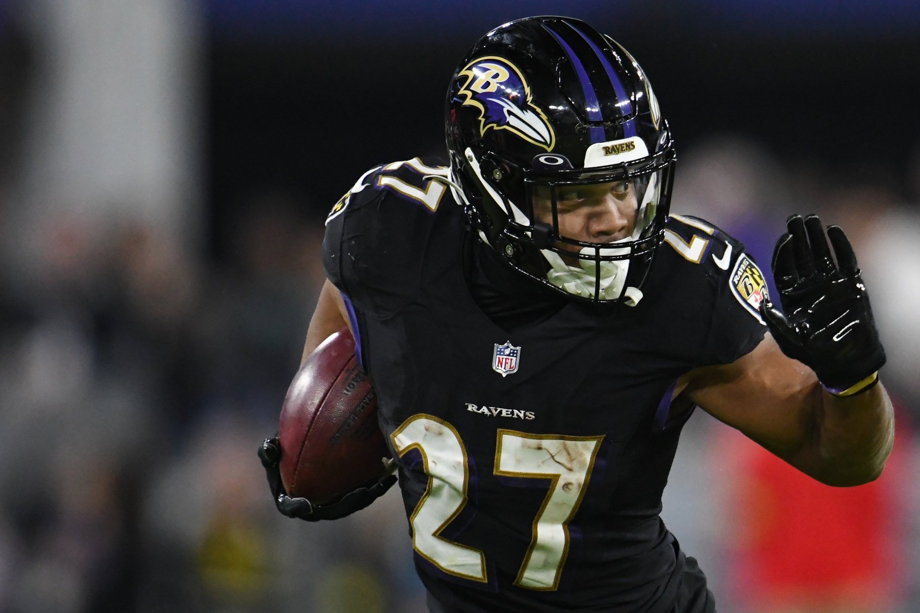 BALTIMORE, MD - OCTOBER 02: Baltimore Ravens running back J.K. Dobbins (27)  runs the ball for a touchdown during the Buffalo Bills versus Baltimore  Ravens NFL game at M&T Bank Stadium on