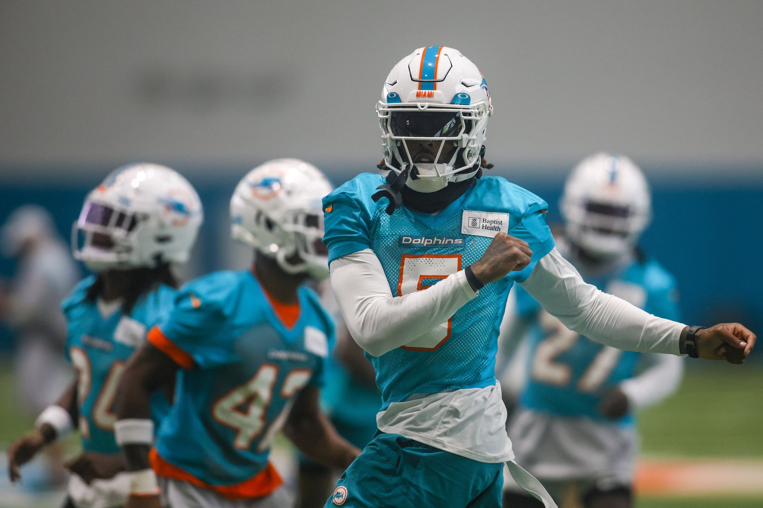 Dolphins cornerback Xavien Howard is a mentor on a mission in the Fifth Ward