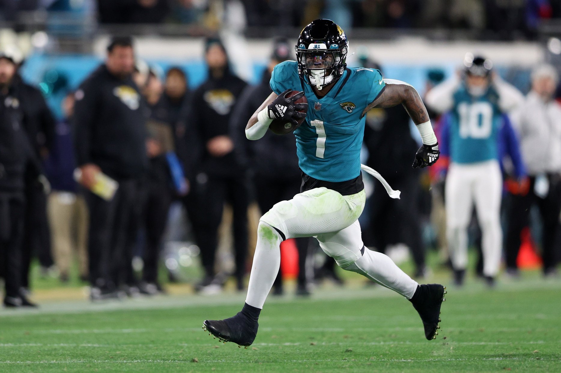 Fantasy football 2023: Jaguars RB Travis Etienne Jr. draft profile,  rankings, projections for NFL season - DraftKings Network