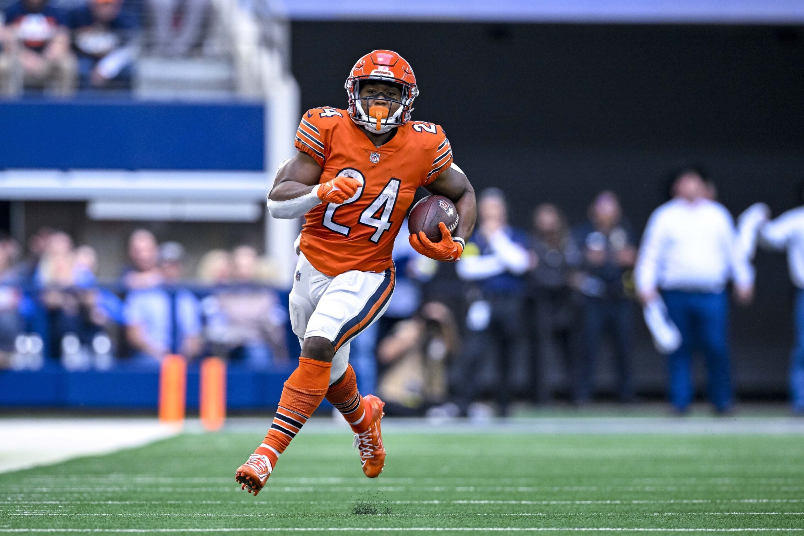 Chicago Bears RB Depth Chart: Will D'Onta Foreman or Khalil Herbert Start?