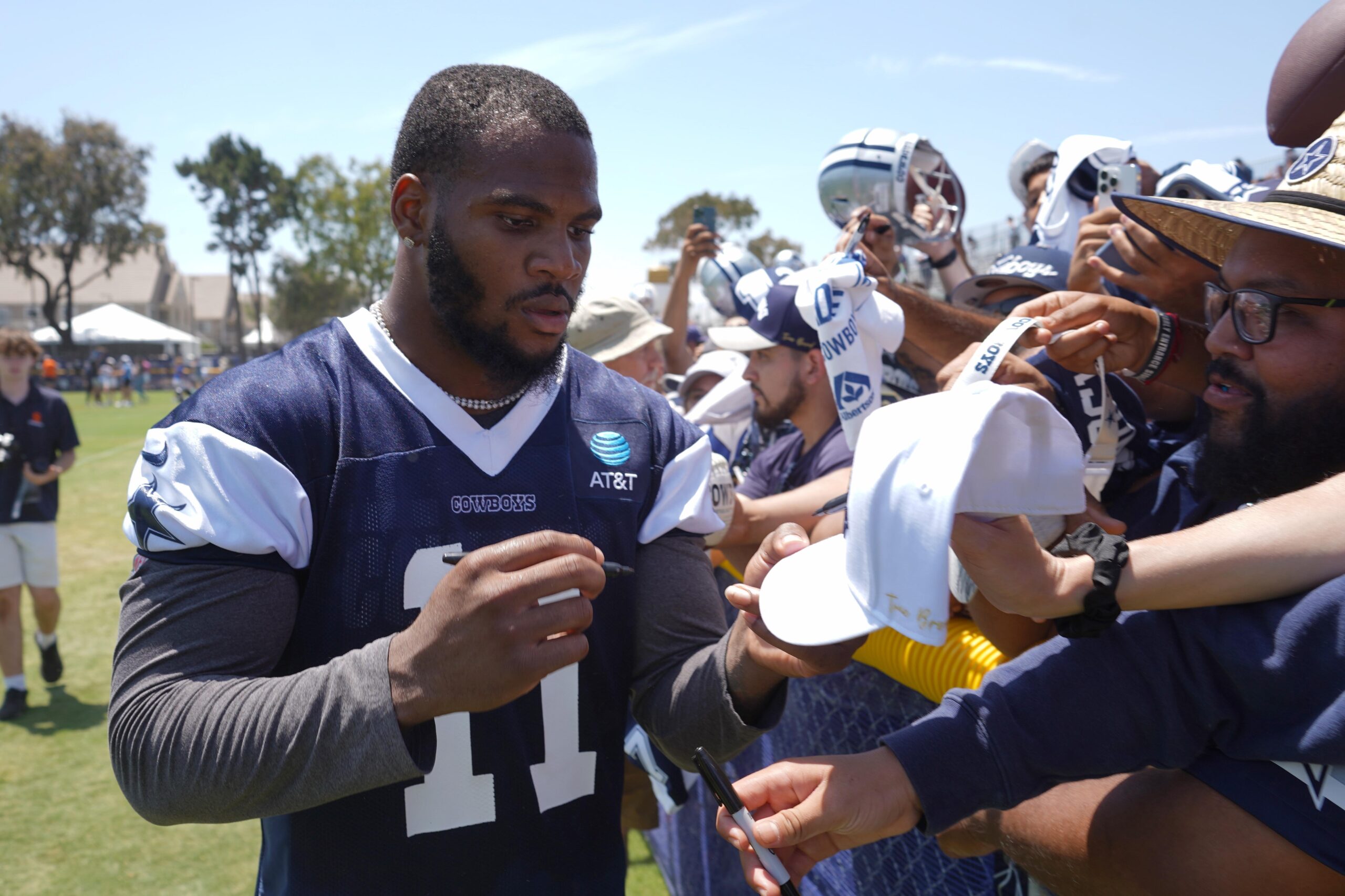 Micah Parsons Hints He Played an Offensive Role During Cowboys Practice