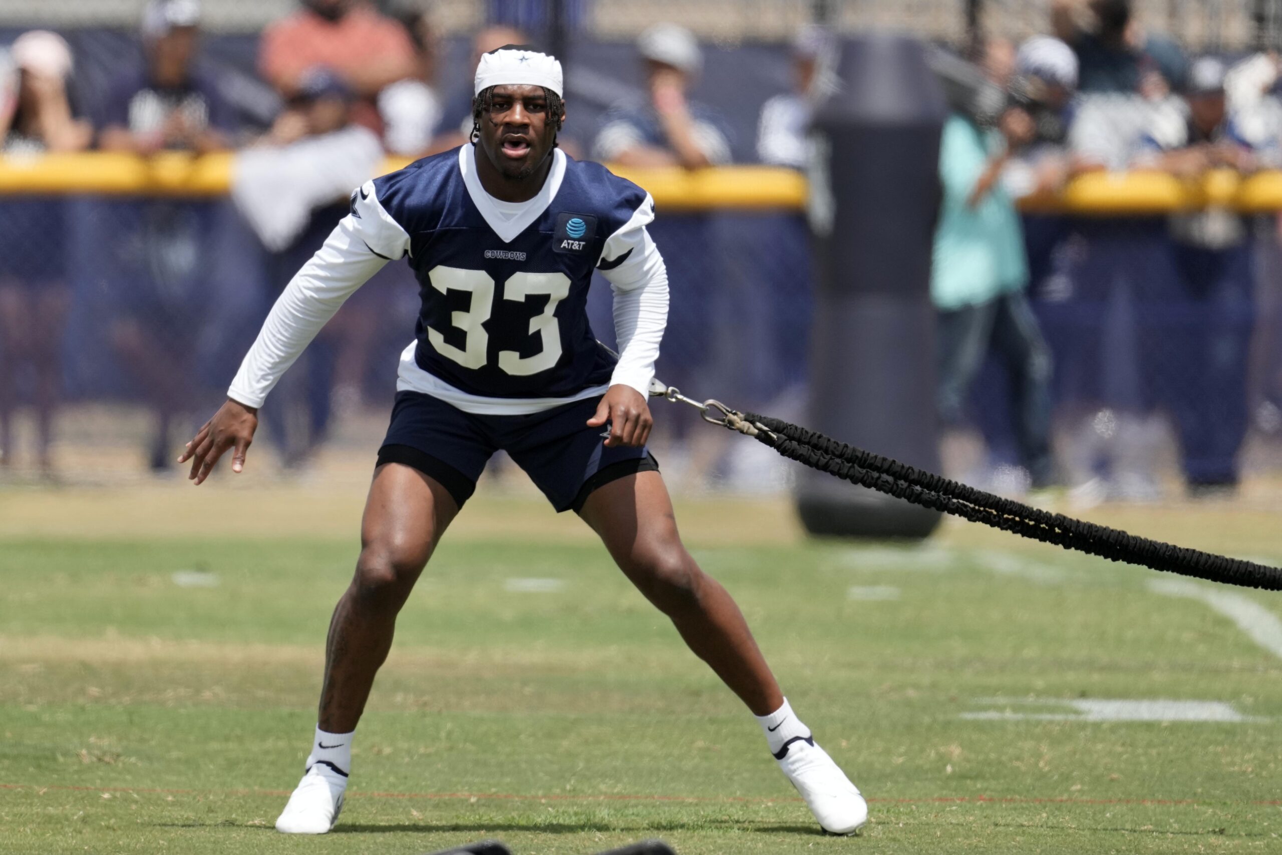 Dallas Cowboys LBs Leighton Vander Esch and Damone Clark Talk Building  Strength Through History Lessons