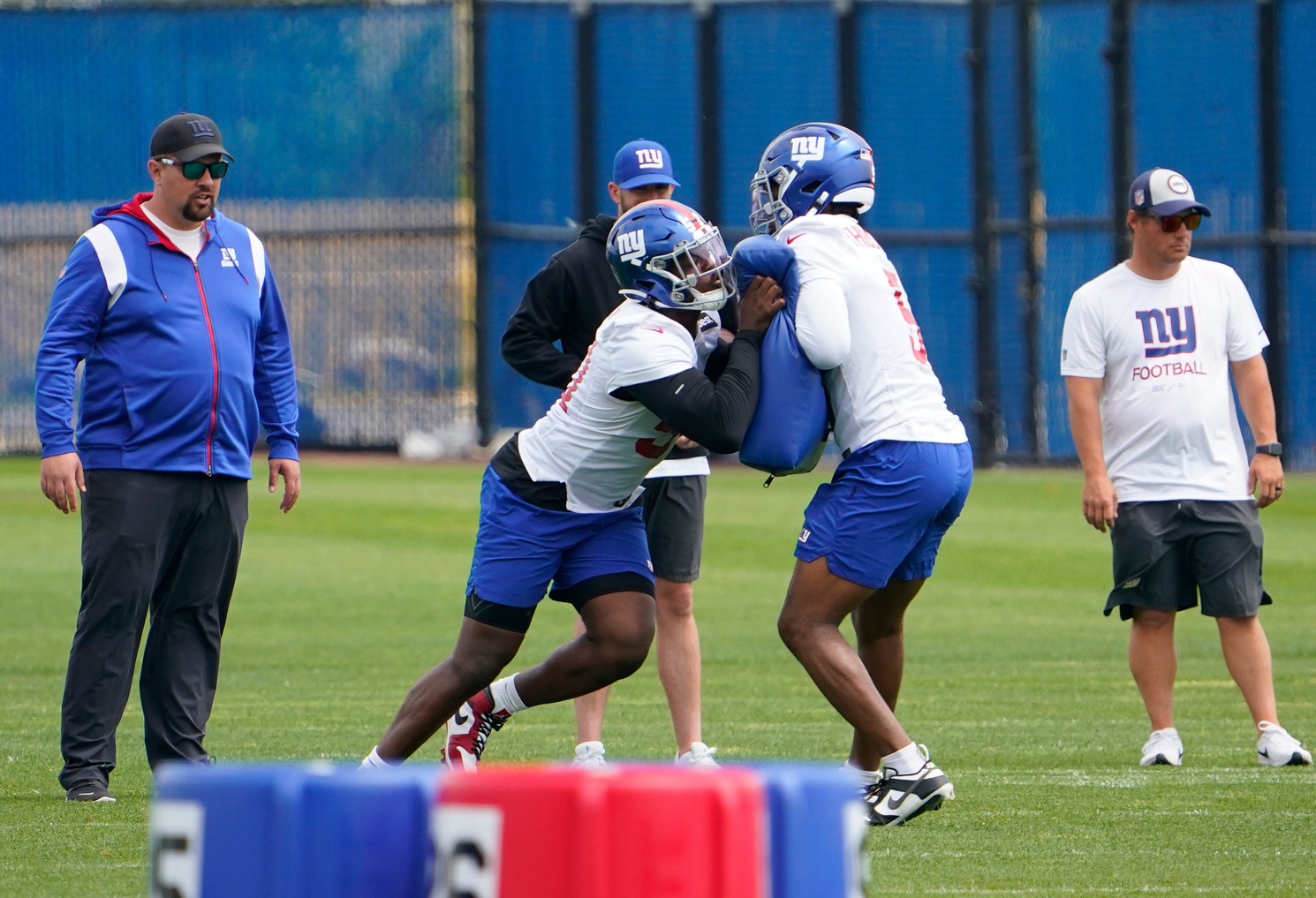 Giants' Dexter Lawrence joins Saquon Barkley, not reporting to OTAs