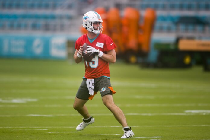 Around The NFL on X: Dolphins to start rookie QB Skylar Thompson