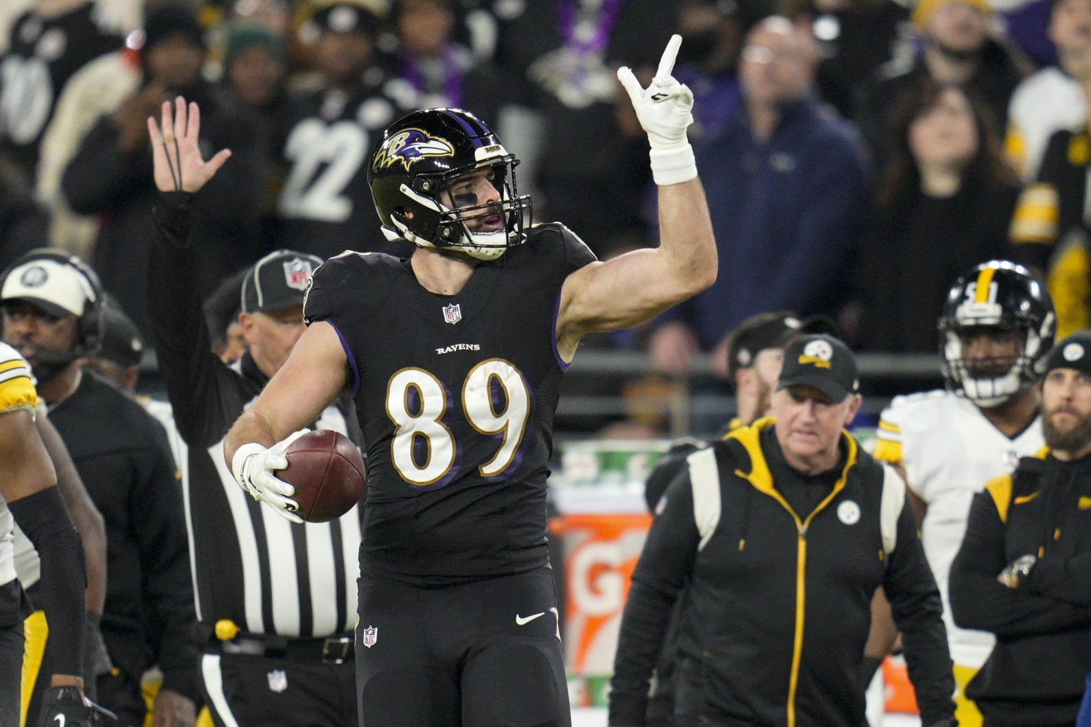 NFL Fantasy: Deebo Samuel and Mark Andrews for Team of the Year