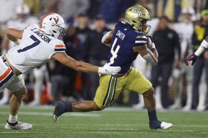 Michigan State RB Has Massive Legs Bigger Than Tree Trunks