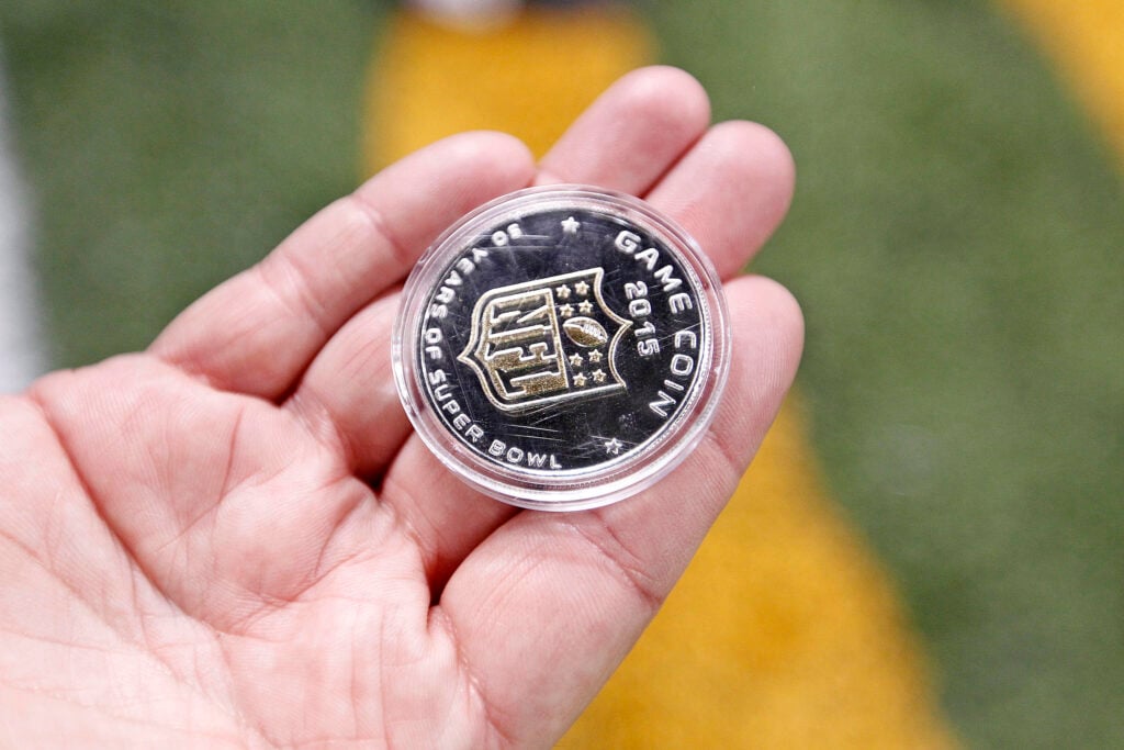 Chiefs win coin toss, game with TD per postseason OT rules