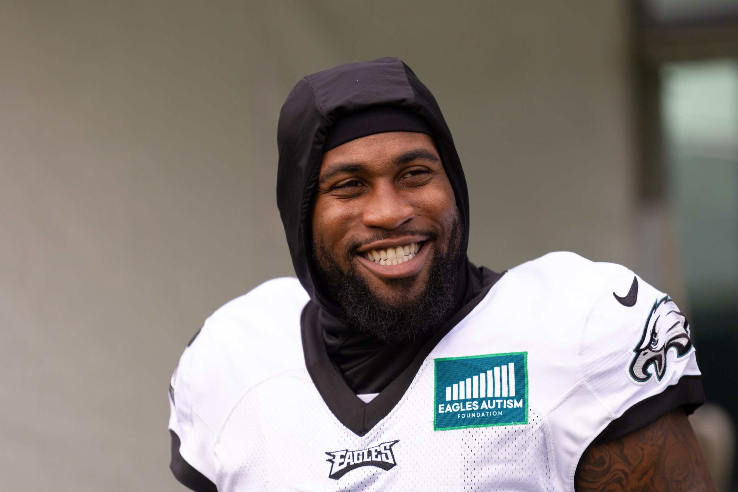 Haason Reddick heads home to boost Eagles' pass rush