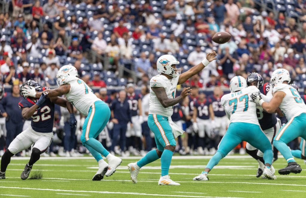 Texans vs Dolphins Week 12 Preview: Tua Tagovailoa in, Derek