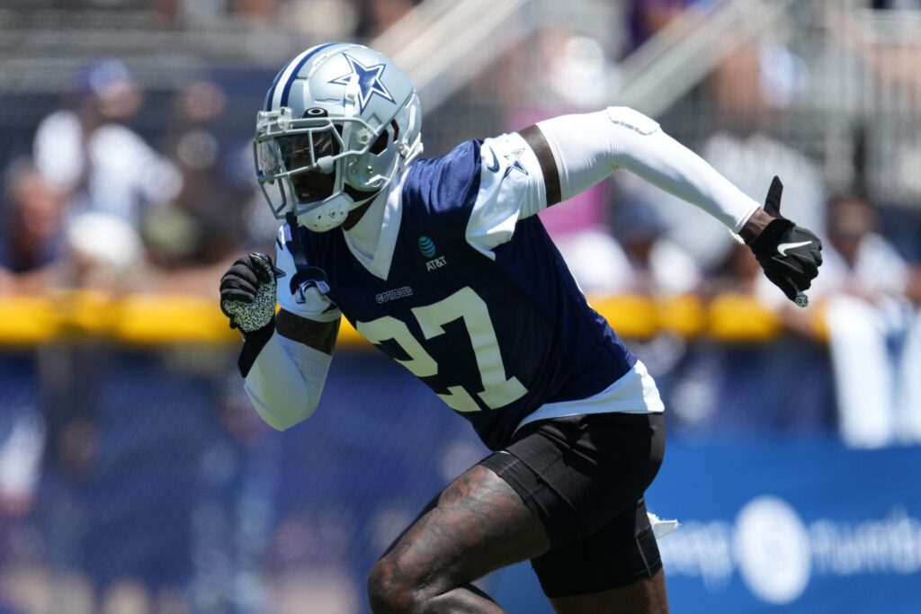 Cowboys May Have to Battle Jets for Jayron Kearse's Contract