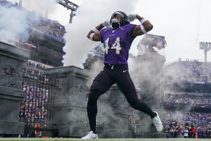 Baltimore Ravens cornerback Marlon Humphrey (44) is introduced before a game against the Cleveland Browns.