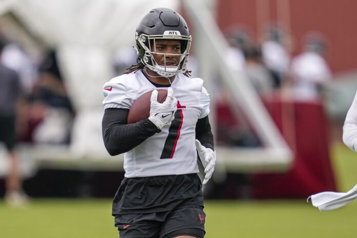 Fantasy Football 2023: Bijan Robinson and Top Rookies to Target in