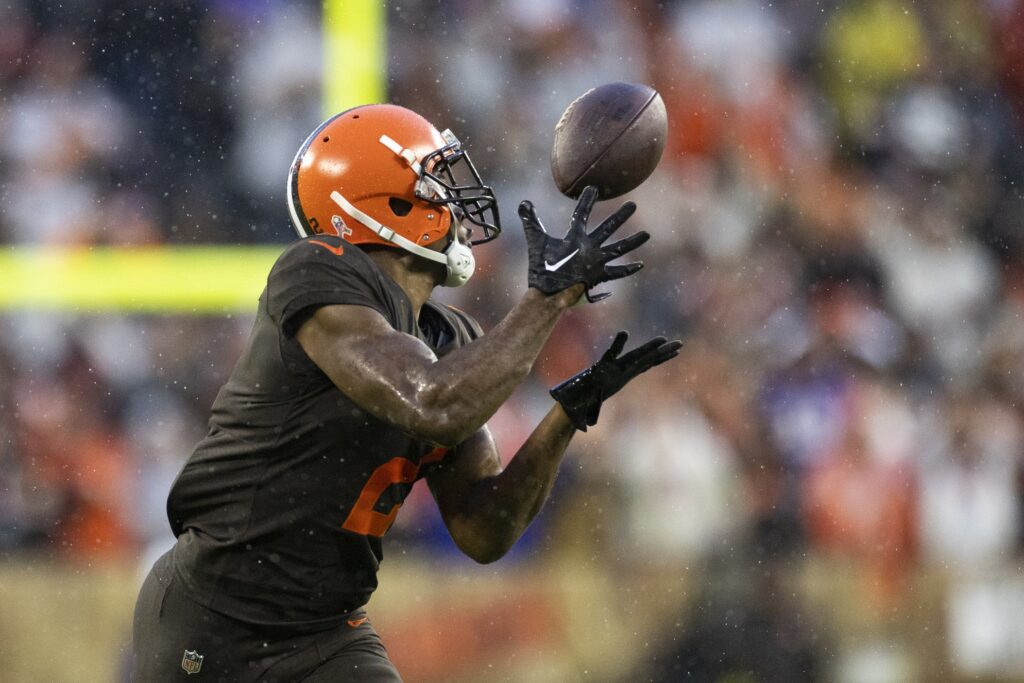 WATCH: Browns continue routing Bengals with Amari Cooper touchdown