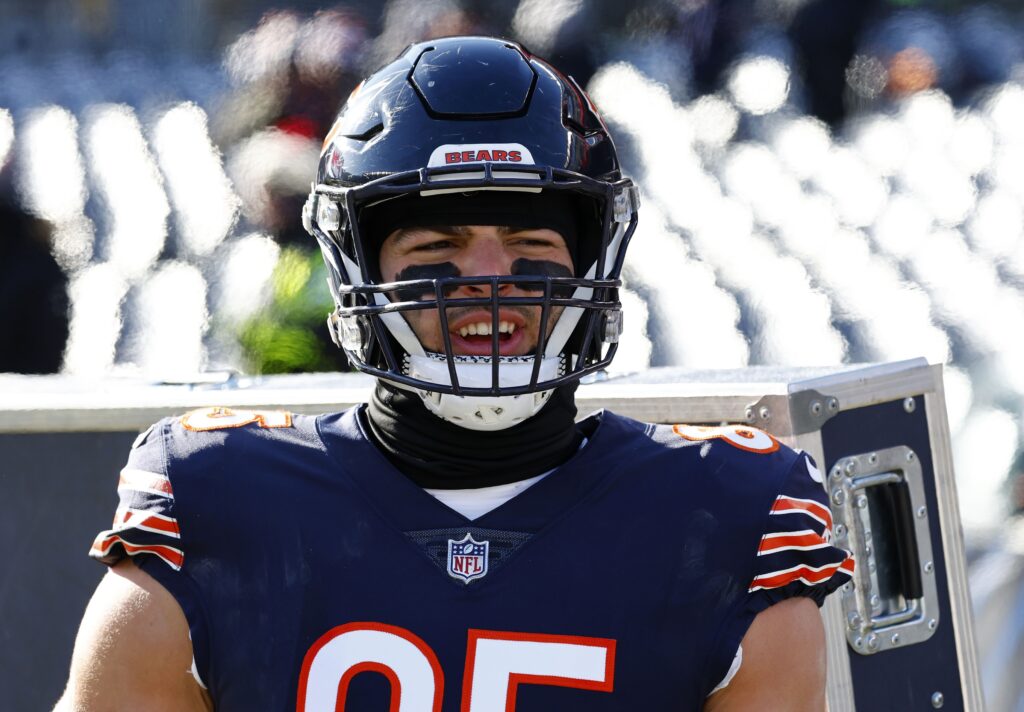 Mailbag: Is Chicago Bears' Cole Kmet A Top 15 Tight End In The NFL? 