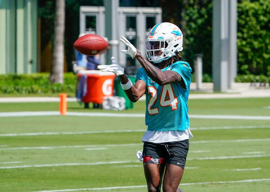 Dolphins bringing back CB Nik Needham