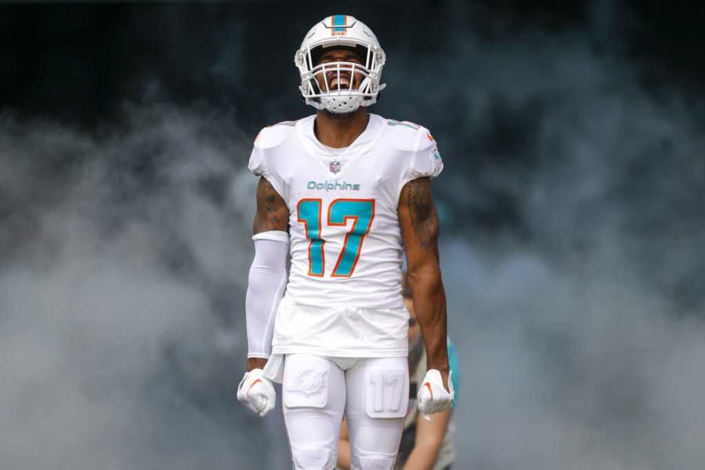 Jaylen Waddle: Dolphins rookie overcomes injury scare against Falcons