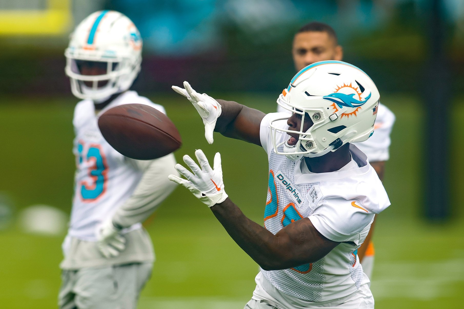 Dolphins WR Jaylen Waddle good to go for Week 1 vs. Chargers, LT