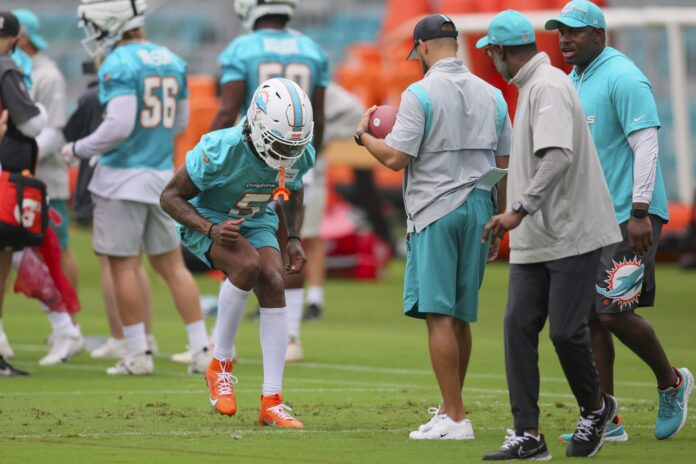 Miami Dolphins CB Jalen Ramsey (5) does drills during training camp.