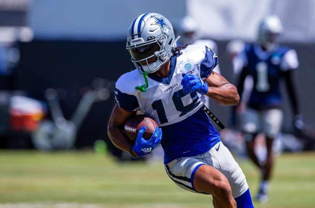 Cowboys training camp 2023: Nahshon Wright makes impressive interception -  Blogging The Boys