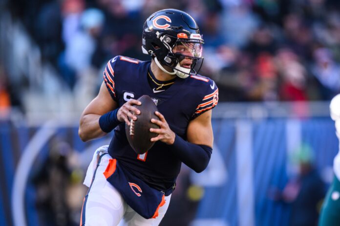 Chicago Bears quarterback Justin Fields (1) looks to pass the ball