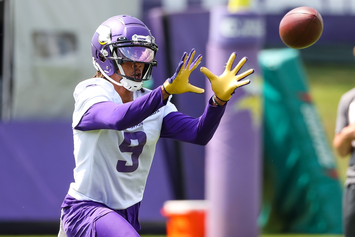 Projected Vikings offensive depth chart following 53-man roster