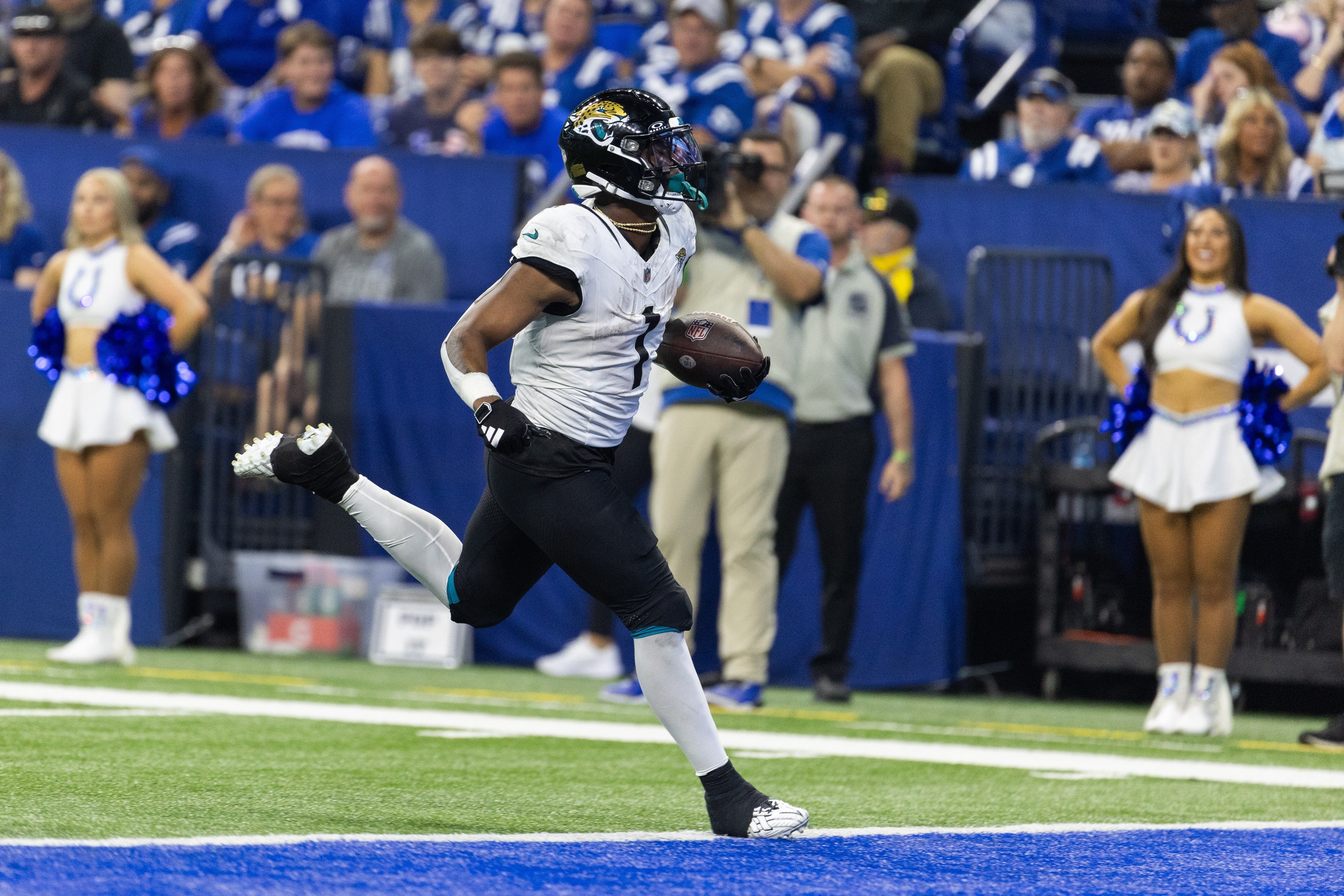 2022 NFL fantasy football predictions: Week 2 over/under stats for Jaguars  players - Big Cat Country