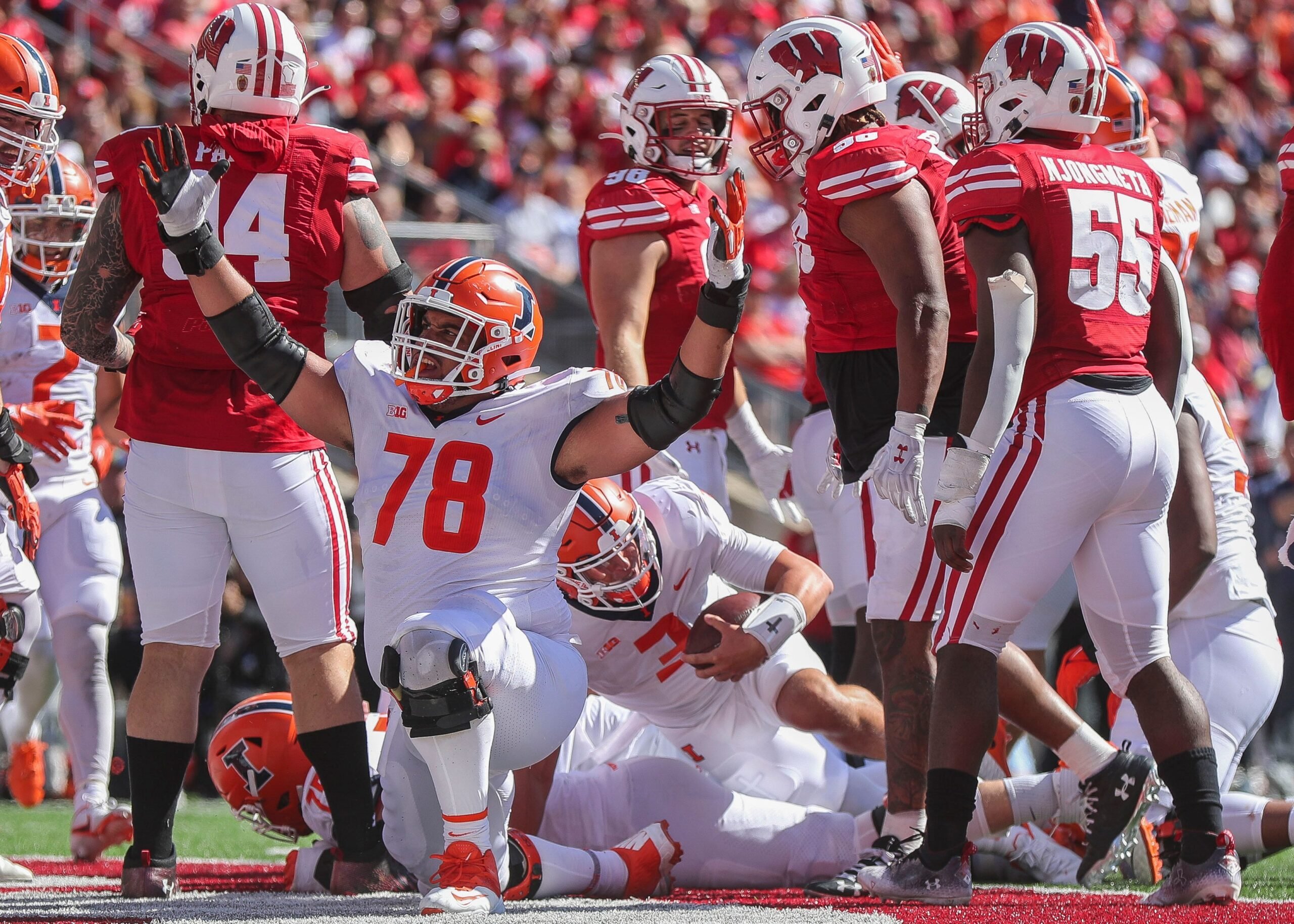 New England Patriots should go after former Illinois football QB Tommy  DeVito