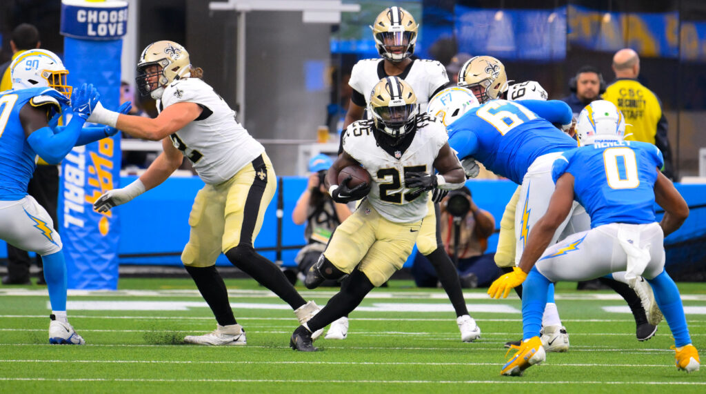 Kendre Miller injury update: Saints RB questionable for Week 1 vs. Titans -  DraftKings Network