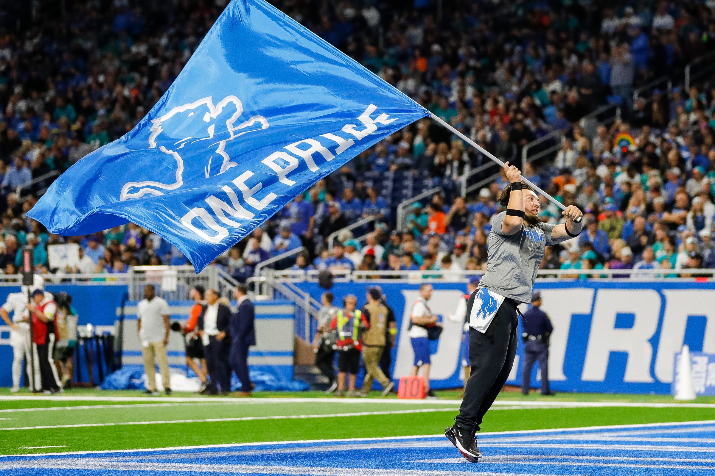 Detroit fans going to the Bills home game at Ford Field on Sunday :  r/detroitlions