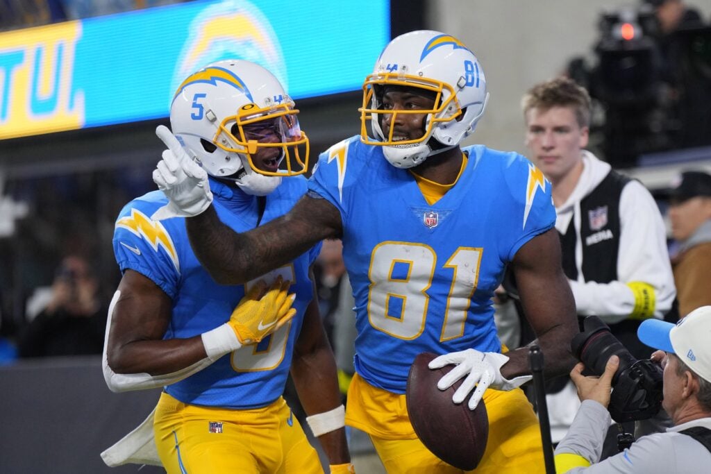 NFL wild-card injury tracker: Chargers WR Mike Williams out with reported  back fracture from meaningless season finale