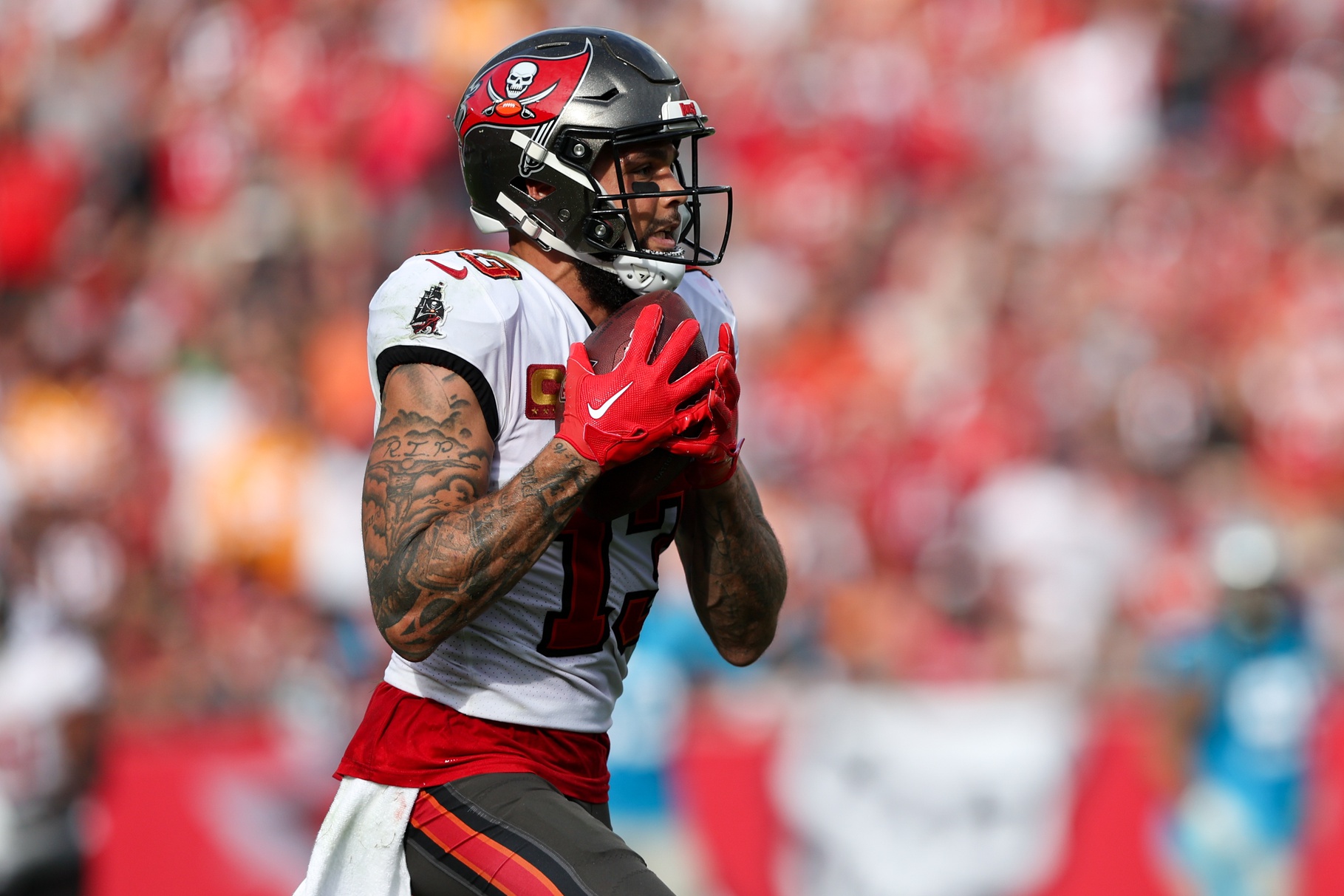 Buccaneers WR Evans suspended one game, could miss Packers Sunday