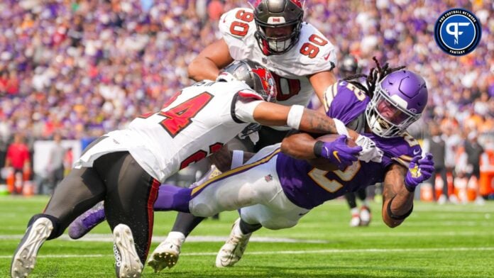 Minnesota Vikings RB Alexander Mattison runs in for a touchdown against the Tampa Bay Buccaneers.