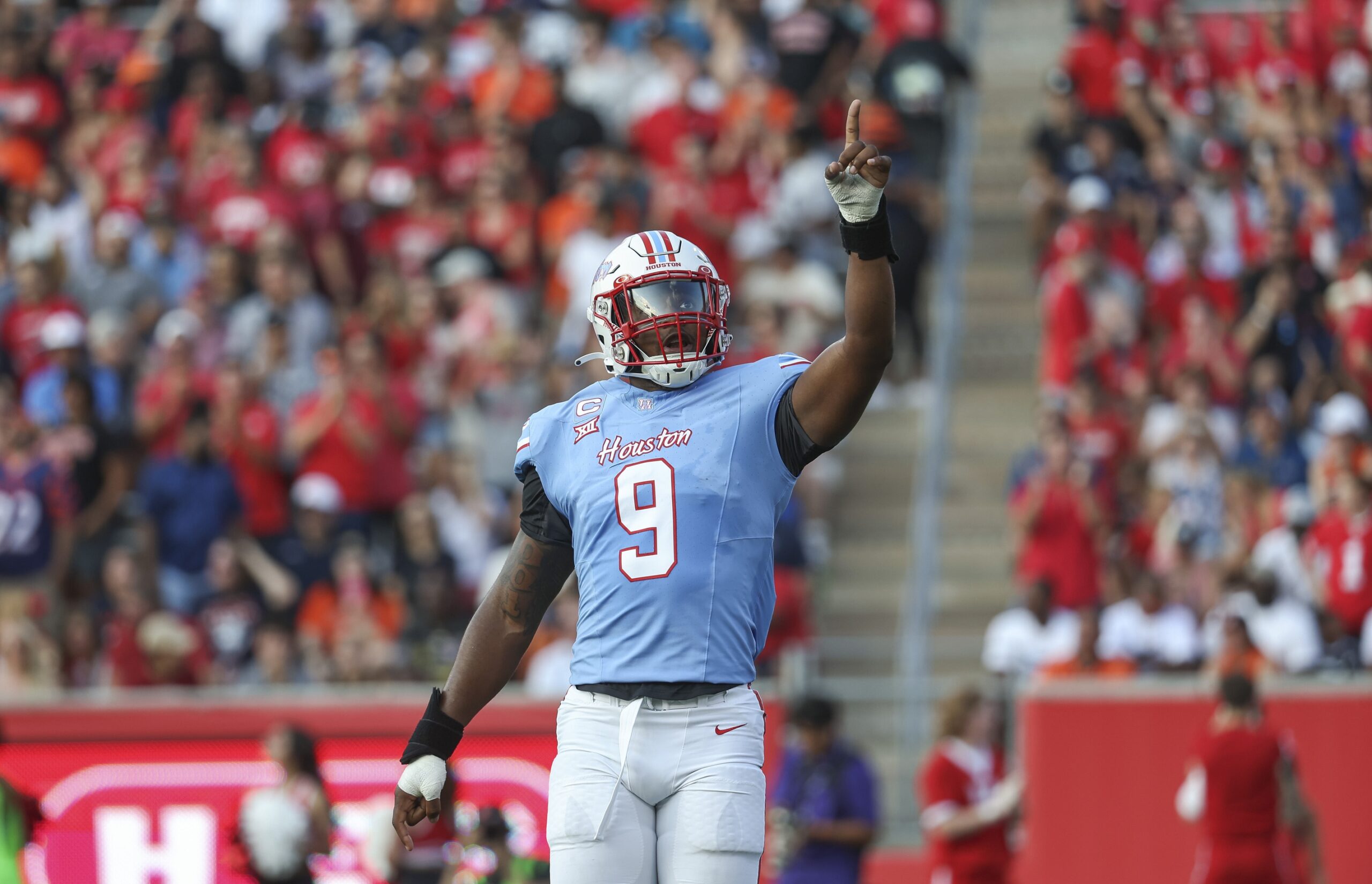Nelson Ceaser (9) reacts after a play during the first quarter against the UTSA Roadrunners at TDECU Stadium.