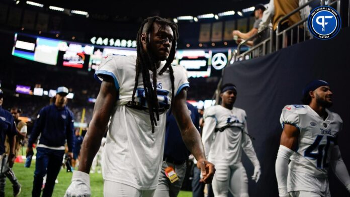DeAndre Hopkins (10) heads to the locker room as the team gets ready to face the New Orleans Saints at Caesars Superdome.