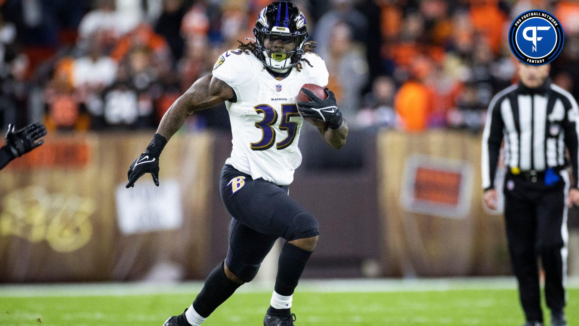 Fantasy football waiver wire, Week 2: Should you play Ravens RB Justice  Hill or Gus Edwards with JK Dobbins out? - DraftKings Network