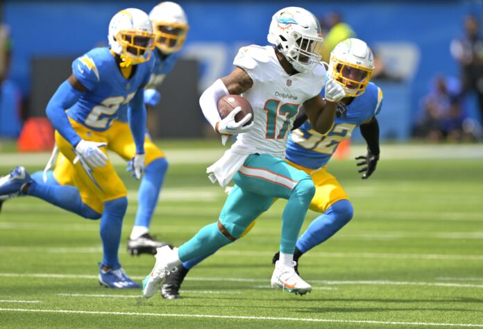 Miami Dolphins WR Jaylen Waddle (17) runs after the catch against the Los Angeles Chargers.