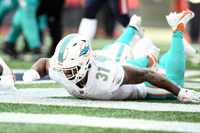 Raheem Mostert Player Props, Betting Lines, Odds, and Picks for Dolphins  vs. Patriots